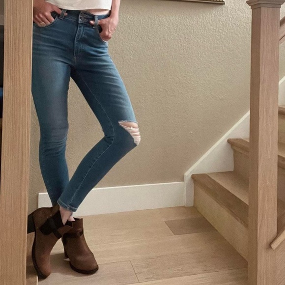 Levi’s 721 HIGH WAISTED / HIGH RISE SKINNY WOMEN'S JEANS - Picture 2 of 8